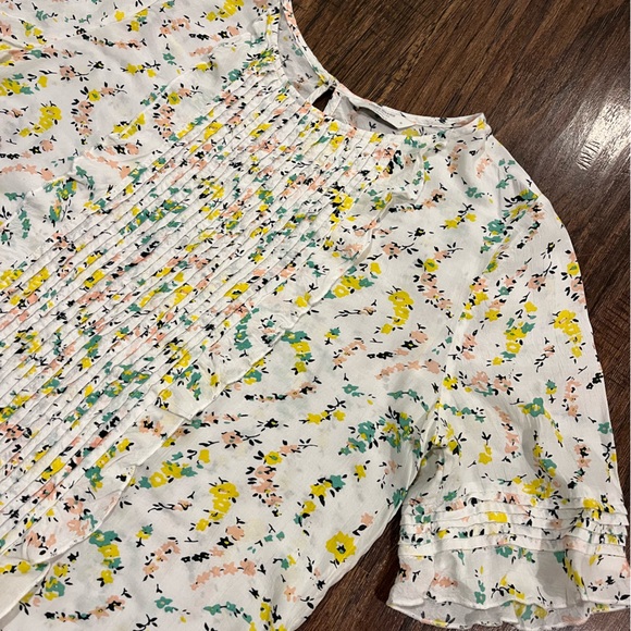 Summer blouse! Short sleeve with flowers - Picture 2 of 3